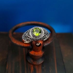 Sterling Silver Peridot Ring